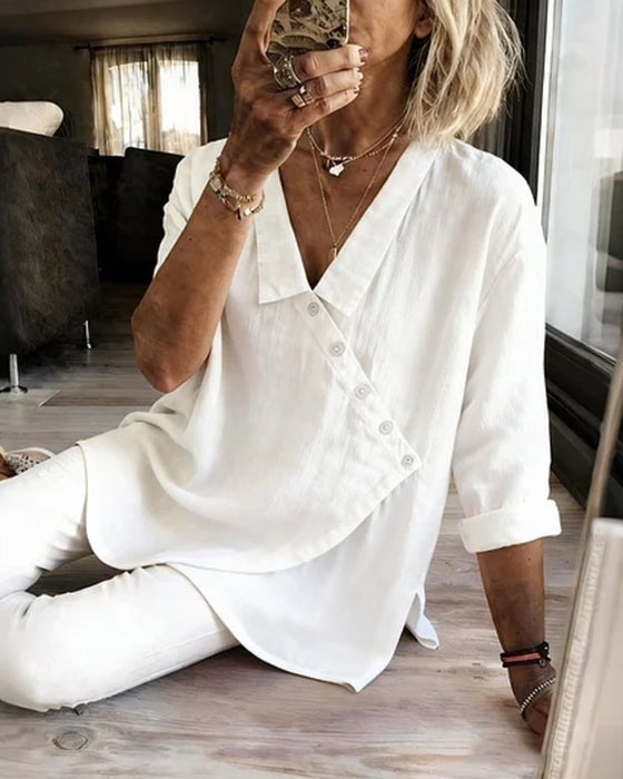 Bluse Med Asymmetrisk Diagonal Knaplukning Og Krave