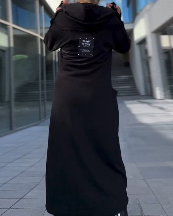 Sort kjole med lynlås- og spænde design