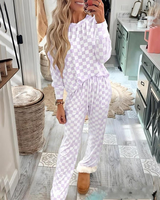 Todelt sæt med afslappet rund hals og tern