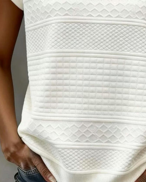 Kærmet V-halset Knap-smøret T-shirt Med Fletstrik