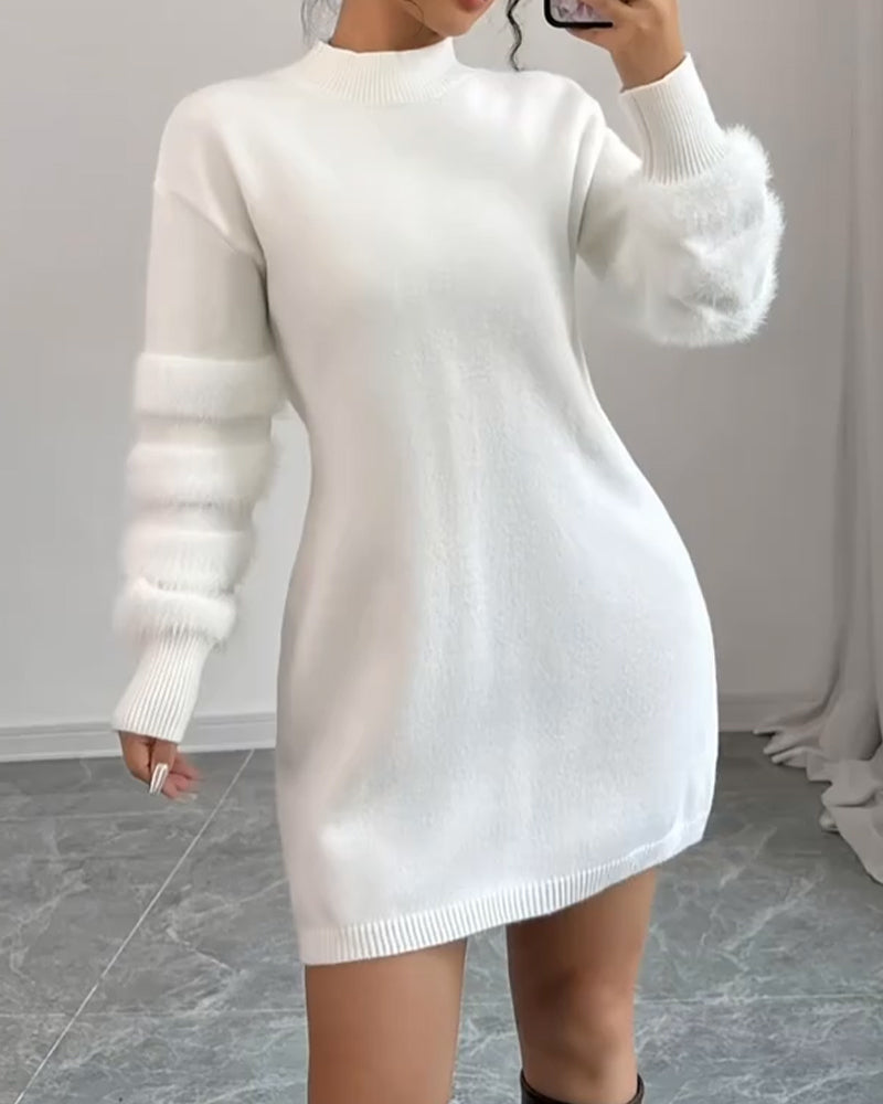 Elegant Og Stilfuld Kjole Med Høj Hals