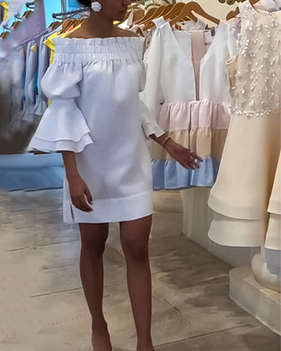 Off.shoulder kjole med vide ærmer