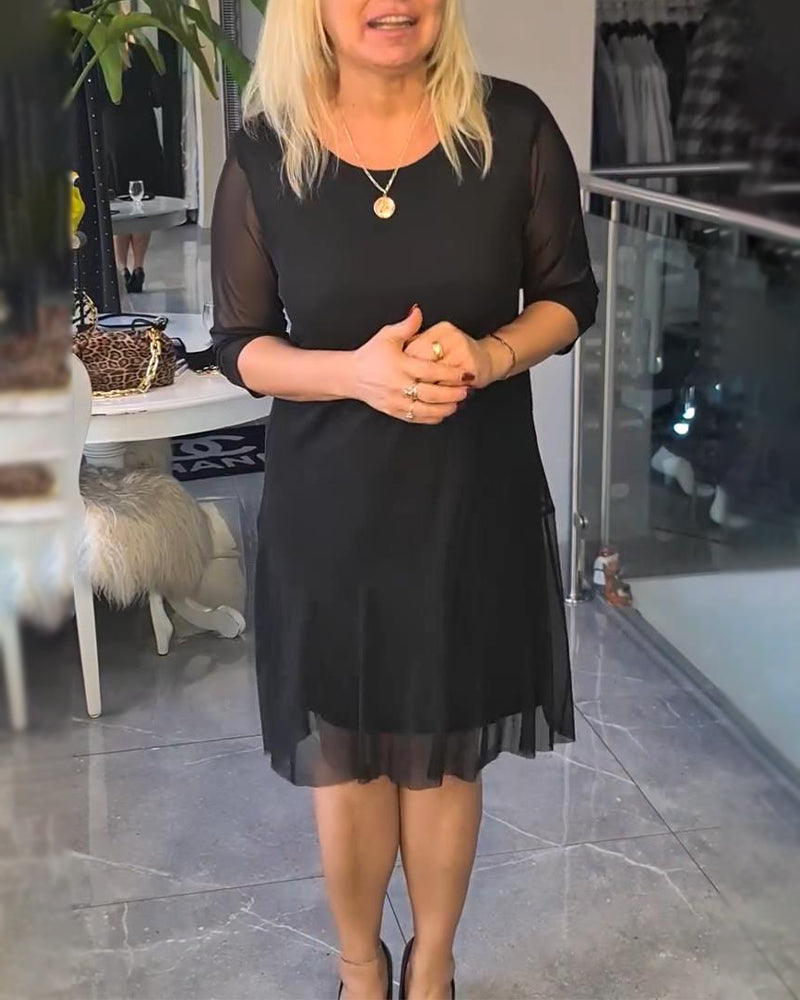 Gennemsigtig Og Moderne Ensfarvet Kjole