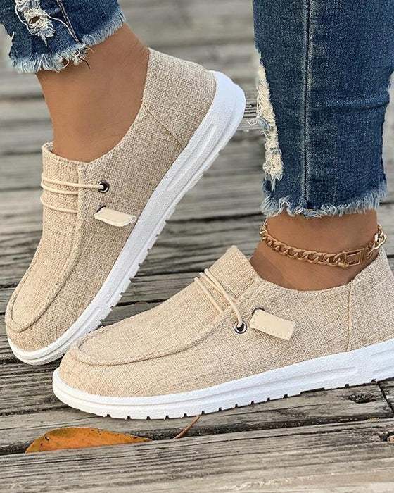 Ensfarvede slip-on sko