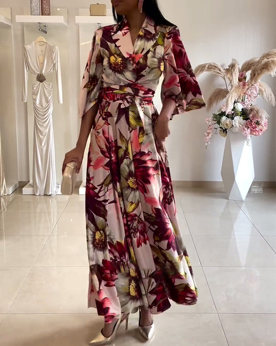 Trekvart-ærmet blomsterkjole med snøre