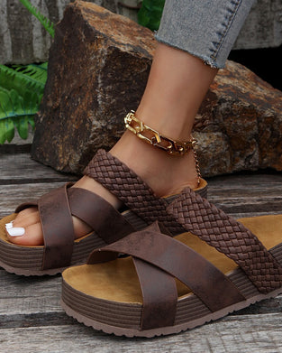 Sandal Mode Platform Slide