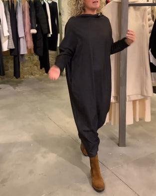 Afslappet flagermus-ærmet kjole