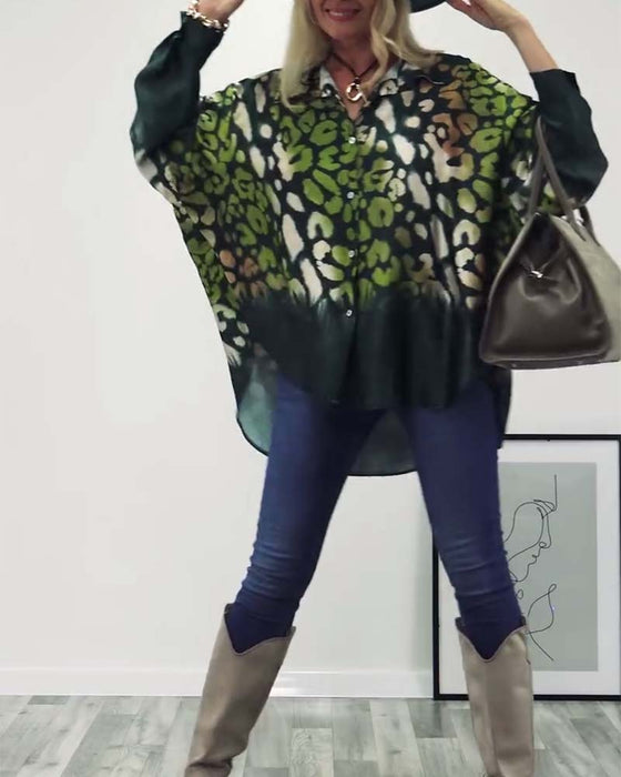 Grøn skjorte med leopardprint