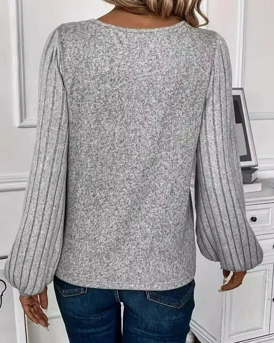 T-shirt afslappet ensfarvet med blondekant