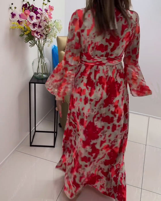 Stilfuld lang kjole med vide ærmer