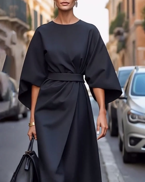 Kjole Med Elegante Lanterneærmer Og Bælte