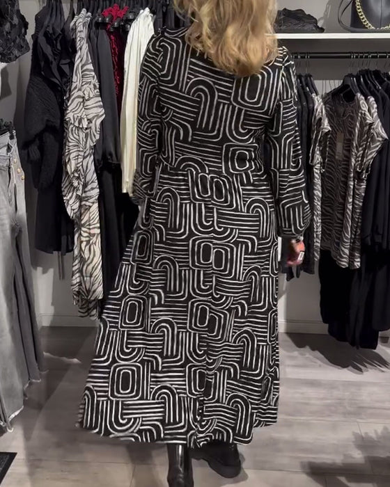 Kjole Med Lapel - Hals - Design Og Modiske Trykte Egenskaper