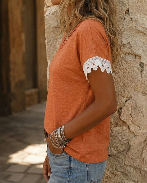 T-Shirt V-Hals Kryds Blonder Patchwork