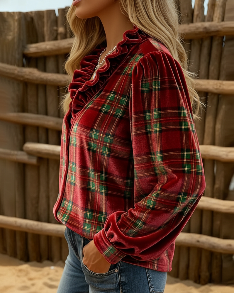 Top Med Volangerdetaljer, V-Krage Design Och Sammetstoff