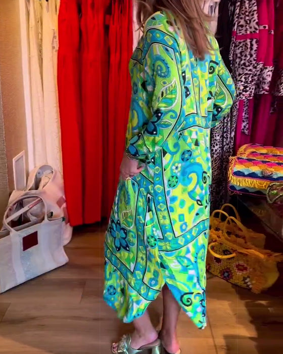 Lang grøn kjole i løs pasform med print