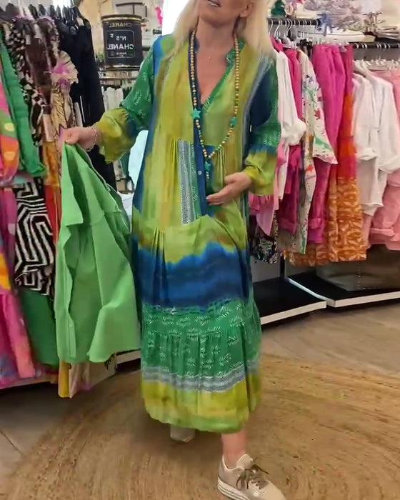 Lang farverig kjole i afslappet pasform med vide ærmer