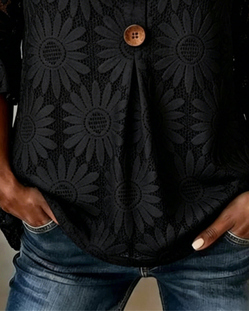 Bluse Med Rynket Tusindfrydmønster Og Rynkeærmer