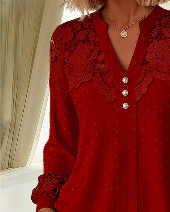 Lossiddende Bluse Med V-Halsudskæring Og Indsatser