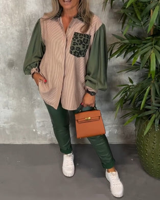 Skjorte med lanterneærmer og leopardprintet brystlomme