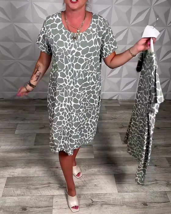 Kjole afslappet med print og rund hals