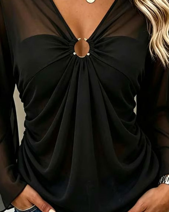 Bluse V-Hals Metal Ring Twist