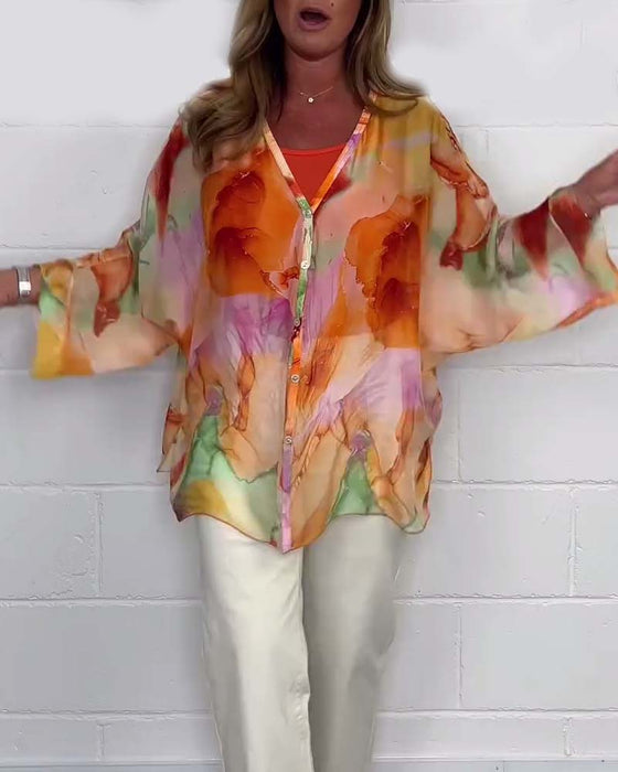 Afslappet langærmet bluse med V-udskæring