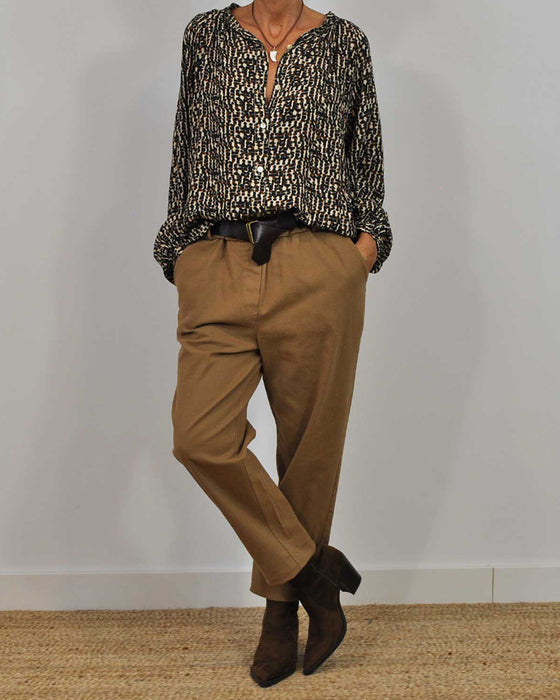 casual skjorte i retrostil med rund hals