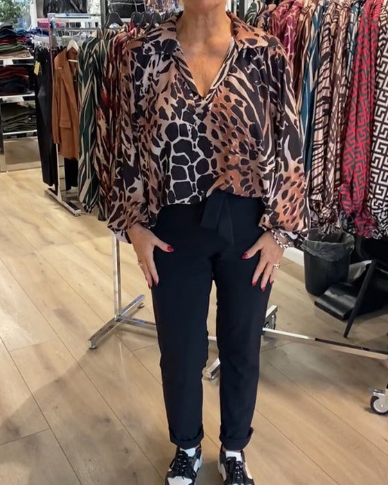 Løs top med leopardprint