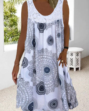 Rundhalset sommerkjole med print