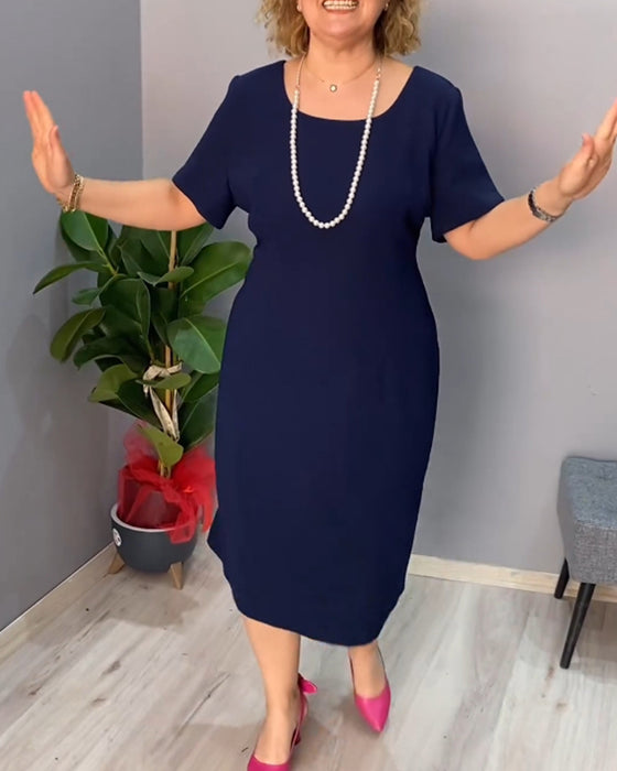 Ensfarvet kortærmet elegant kjole