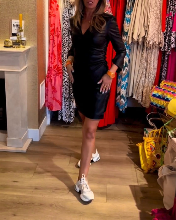 PU-bodycon-kjole med V-hals