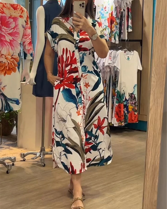 Kjole med korte ærmer og trykt mønster