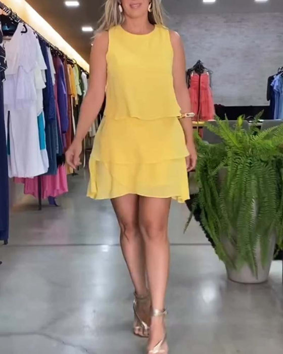 Lagdelt flæsekjole uden ærmer