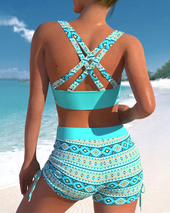 Bikinisæt med mønstrede shorts