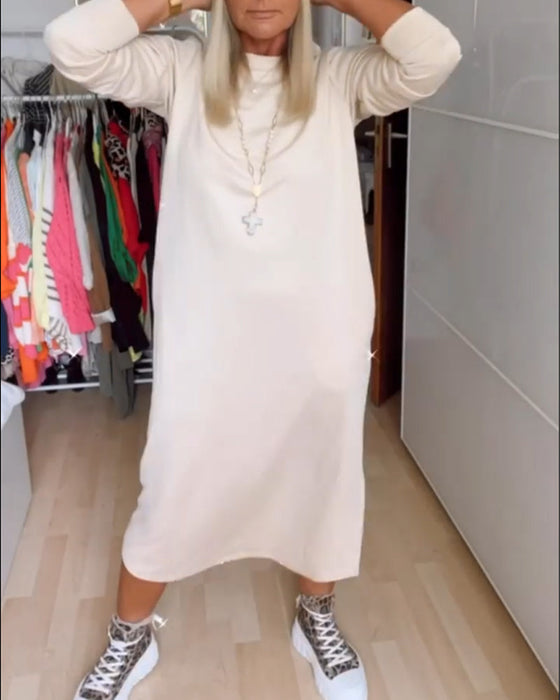 Afslappet kjole med rund hals