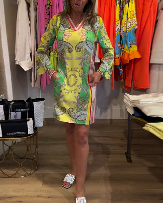 Farveblokmønstret kjole med V-udskæring