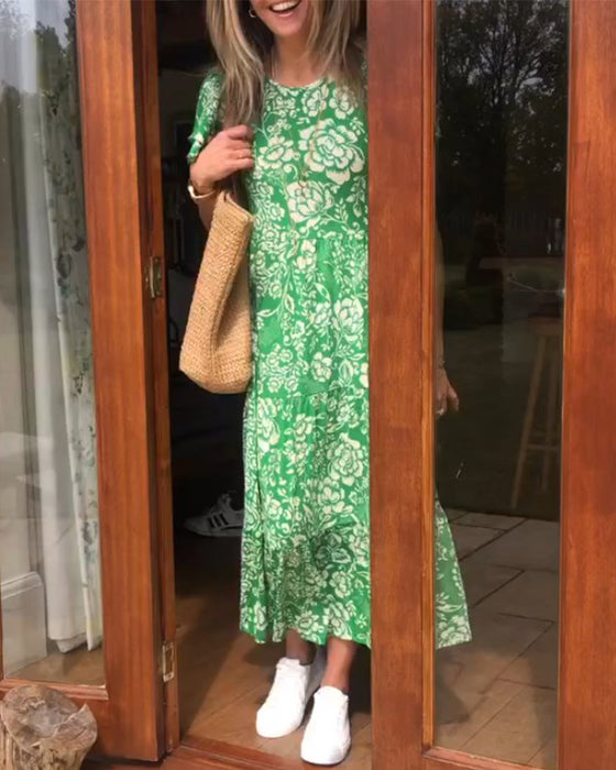 Kortærmet sommerkjole med blomsterprint