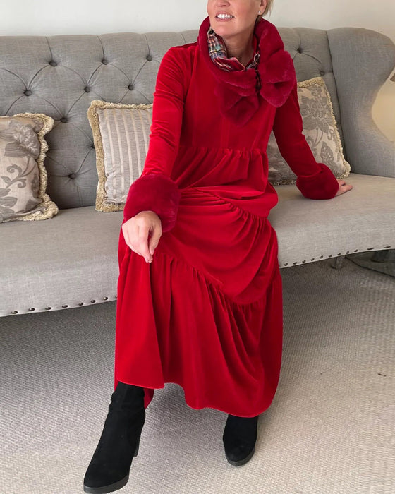 Kjole med V-udskæring og paneler