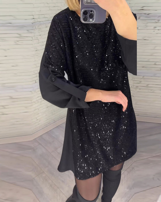 Kjole med rynkede ærmer med pailletter