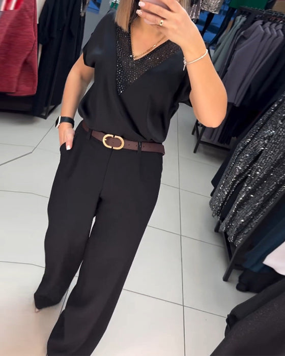 Kortærmet hverdagstop med V-udskæring