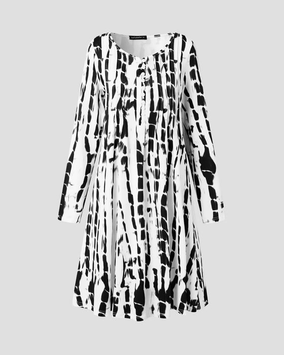 Kjole med v-udskæring og print