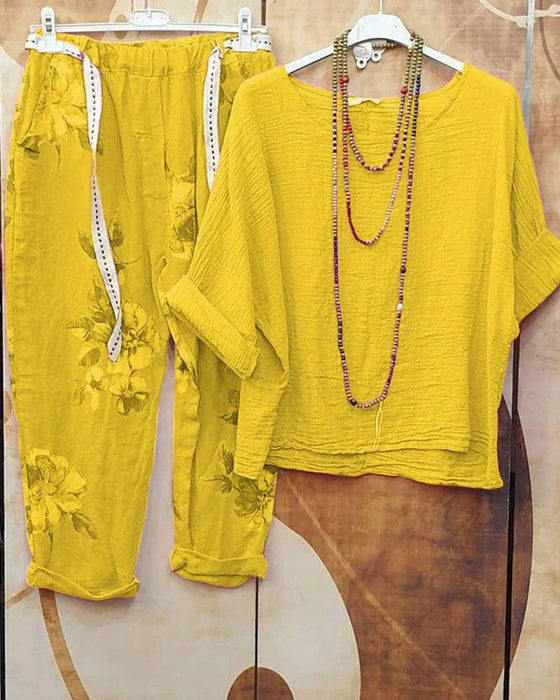 Afslappet tøjsæt med blomsterprint