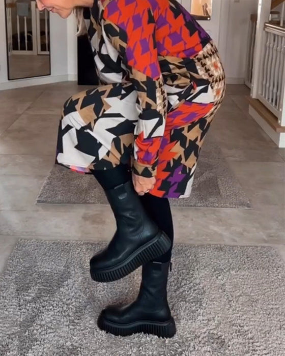 Langærmet kjole med v-halsprint