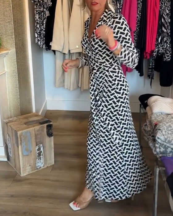 Slankende mønstret kjole