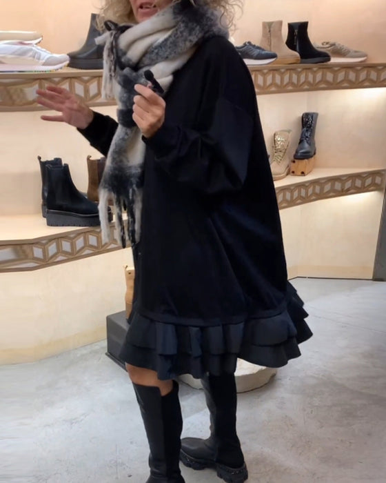 Kjole med elegant silhuet og lange ærmer