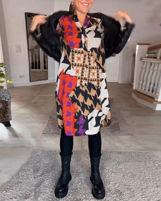 Langærmet kjole med v-halsprint