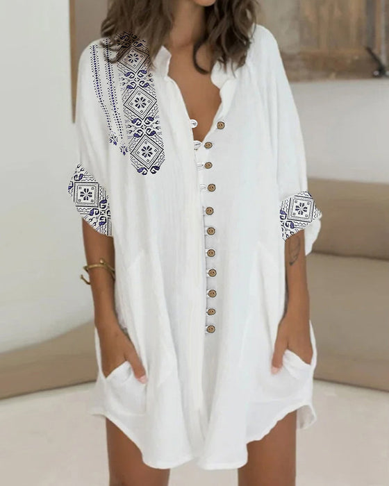 Delvist mønstret kjole med trekvarte ærmer