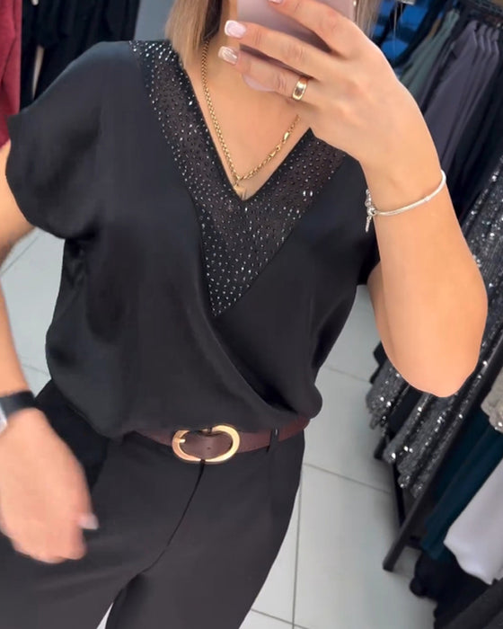 Kortærmet hverdagstop med V-udskæring