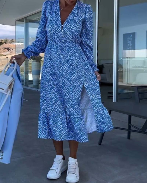 V-hals blomstret patchworkkjole