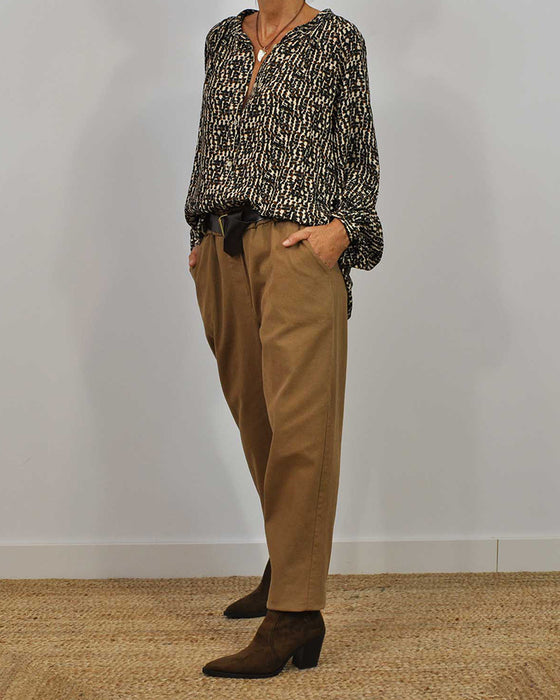 casual skjorte i retrostil med rund hals